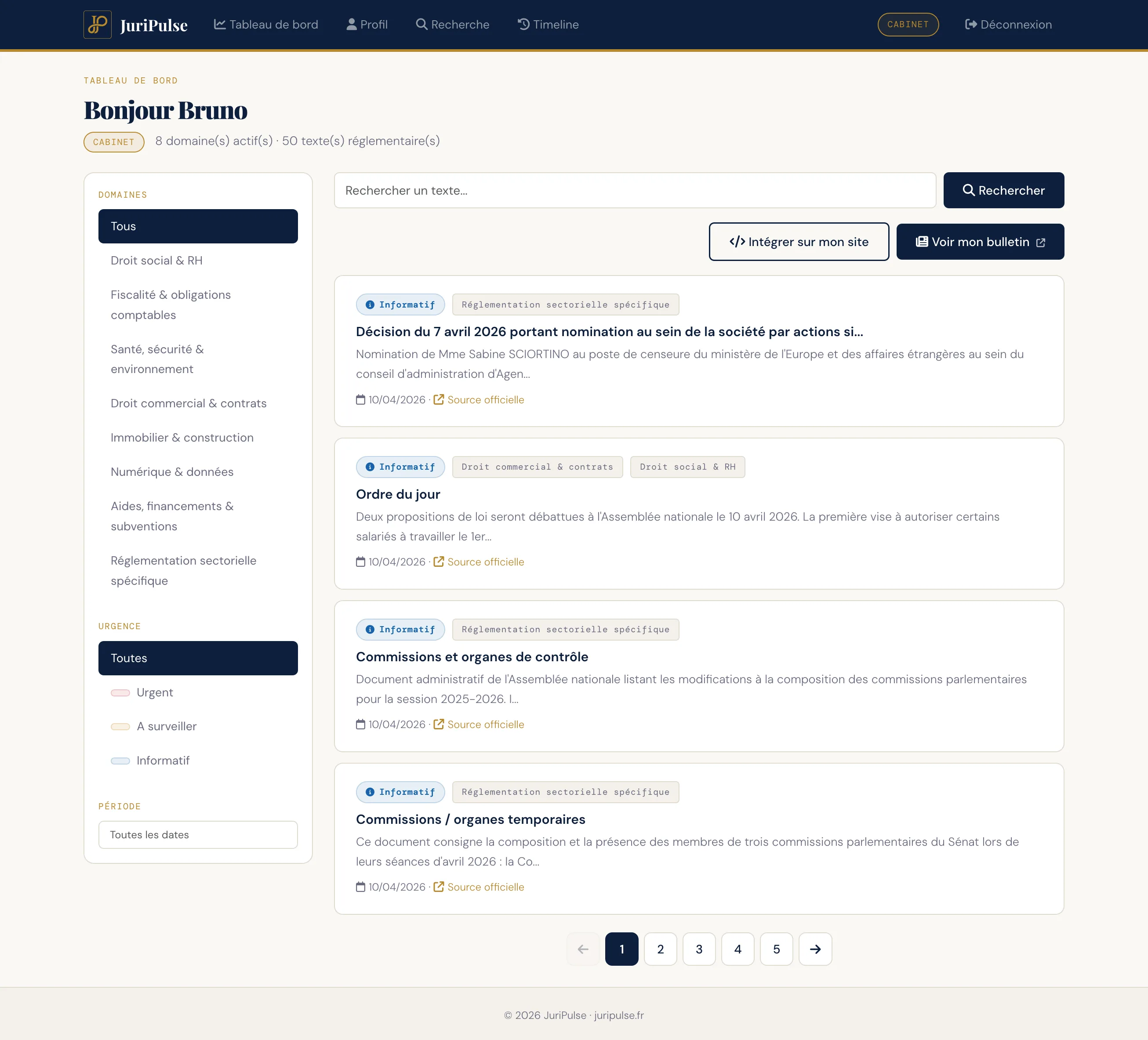 Tableau de bord JuriPulse — liste des textes réglementaires filtrés par domaine et urgence